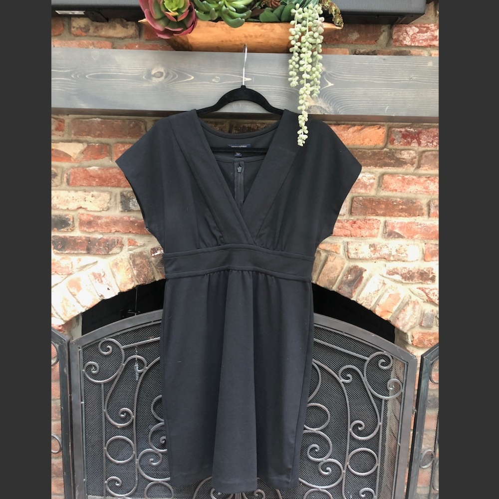 Banana Republic black short sleeve dress